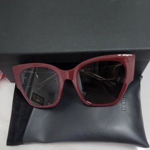 Dior 30  Montaigne1 Burgundy Sunglasses